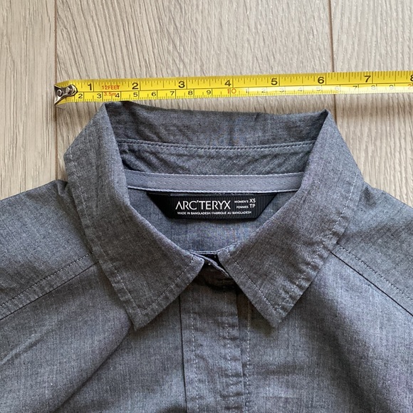 Arc’teryx long sleeve button up with stretch - Picture 7 of 8